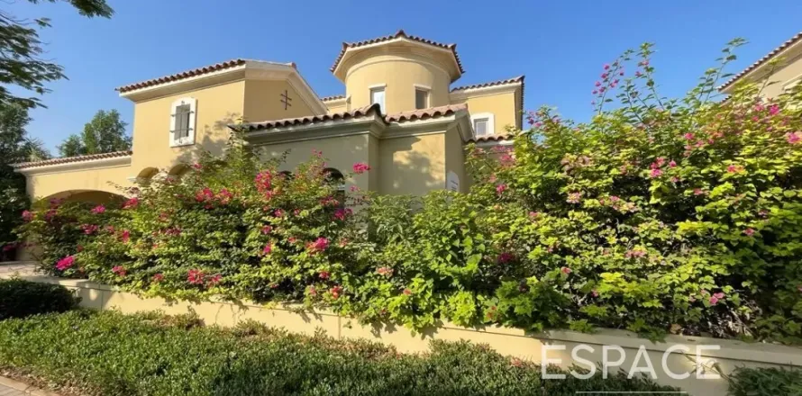 Вилла в Арабиан Ранчес, Дубай, 3 спальни, 350м², № 64528