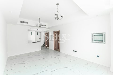 Купить виллу в District 11, Мохаммед Бин Рашид Сити, Дубай: 3 спальни, 187м², № 64546 - фото 4