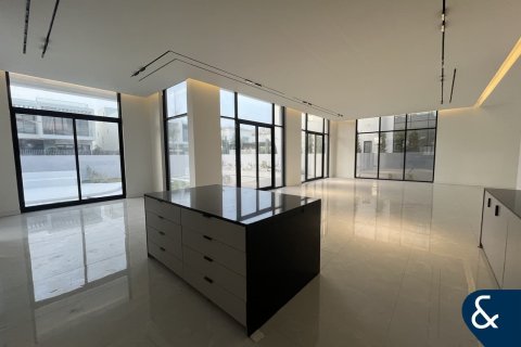 Villa en Jumeirah Park Homes, Jumeirah Park, Dubai, 6 dormitorios, 759 m², № 74667 - foto 8