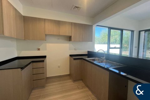 Adosado en DAMAC Hills (Akoya by DAMAC), Dubai, 4 dormitorios, 197 m², № 74657 - foto 4