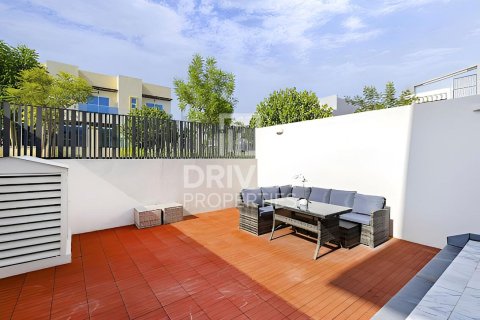 Adosado en Al Furjan, Dubai, 3 dormitorios, 294 m², № 87518 - foto 26