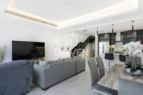 Adosado en Al Furjan, Dubai, 3 dormitorios, 294 m², № 87518 - foto 3