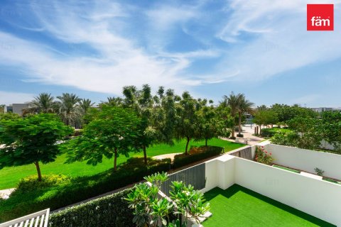 Villa in Dubai 3 bedrooms, 141.7 sq.m. № 110728 - photo 6