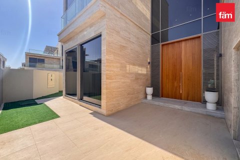Villa à Dubai, 5 chambres, 672 m², № 110729 - photo 5
