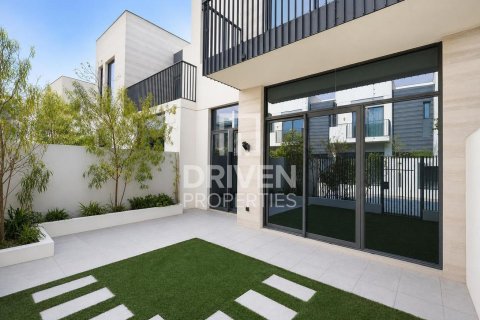 Townhouse in Sun, Arabian Ranches 3, Dubai 3 bedrooms, 130.81 sq.m. № 128635 - photo 17