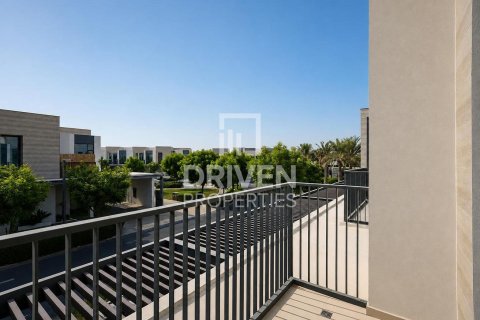 Townhouse in Sun, Arabian Ranches 3, Dubai 3 bedrooms, 130.81 sq.m. № 128635 - photo 11