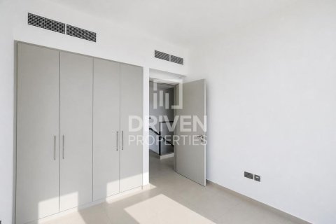 Townhouse in Sun, Arabian Ranches 3, Dubai 3 bedrooms, 130.81 sq.m. № 128635 - photo 4
