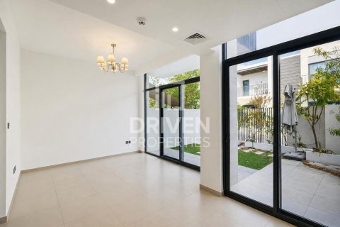 Townhouse in Sun, Arabian Ranches 3, Dubai 3 bedrooms, 130.81 sq.m. № 128635 - photo 9