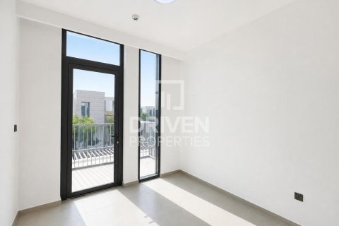 Townhouse in Sun, Arabian Ranches 3, Dubai 3 bedrooms, 130.81 sq.m. № 128635 - photo 5