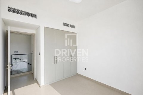 Townhouse in Sun, Arabian Ranches 3, Dubai 3 bedrooms, 130.81 sq.m. № 128635 - photo 22