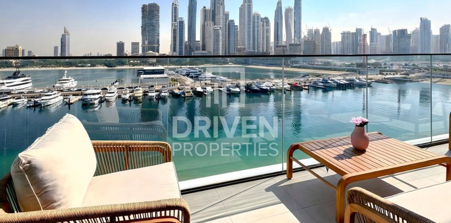 Apartment in EMAAR Beachfront, Dubai Harbour, Dubai 1 bedroom, 114.64 sq.m. № 141029