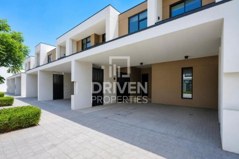 Townhouse in Arabian Ranches 3, Dubai 3 bedrooms, 144.84 sq.m. № 141031 - photo 16