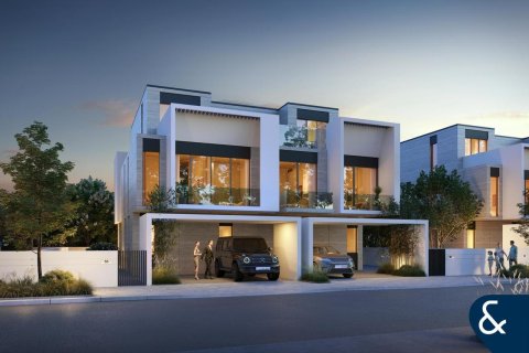 Villa à Jumeirah Golf Estates, Dubai, 5 chambres, 263 m², № 74988 - photo 1