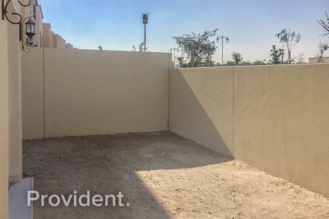 Villa in Dubai Land, Dubai 4 bedrooms № 1836 - photo 8