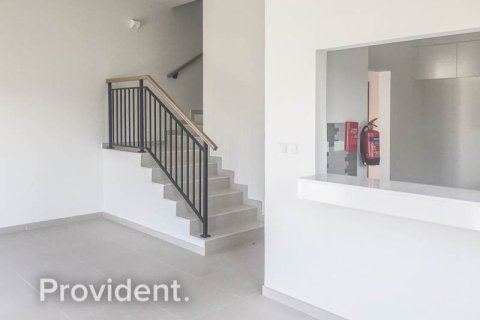 Villa in Dubai Land, Dubai 4 bedrooms № 1836 - photo 6