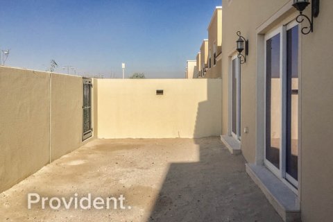 Villa in Dubai Land, Dubai 4 bedrooms № 1836 - photo 11