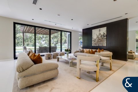 Купить виллу в The Lakes, Дубай: 6 спален, 692м², № 78989 - фото 4