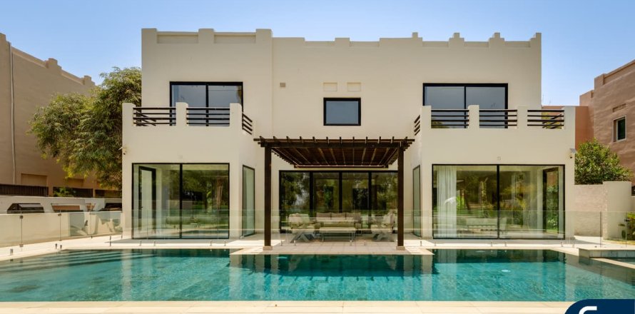 Вилла в The Lakes, Дубай, 6 спален, 692м², № 78989