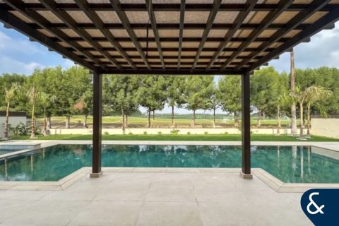 Купить виллу в The Lakes, Дубай: 6 спален, 692м², № 78989 - фото 15