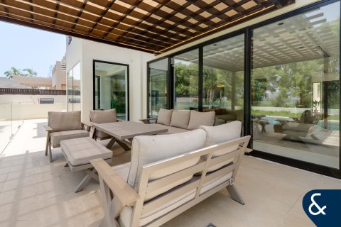 Купить виллу в The Lakes, Дубай: 6 спален, 692м², № 78989 - фото 14