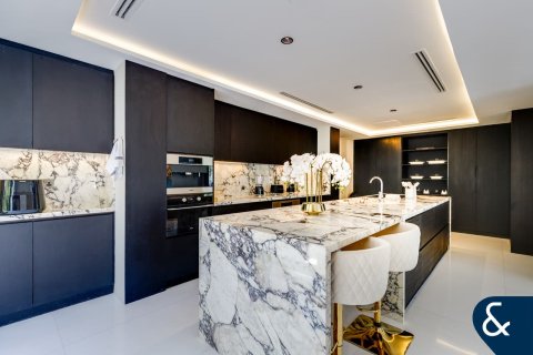 Купить виллу в The Lakes, Дубай: 6 спален, 692м², № 78989 - фото 6