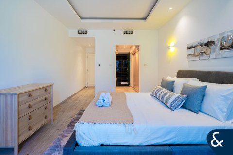 Apartment in Kamoon, Old Town, Dubai 1 bedroom, 210 sq.m. № 78993 - photo 7