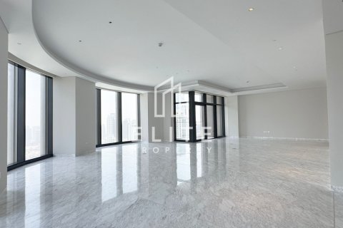 Apartamento en Opera District, Downtown Dubai (Downtown Burj Dubai), Dubai, 4 dormitorios, 493 m², № 46666 - foto 1