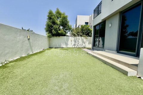 Villa à Dubai Hills Estate, Dubai, 4 chambres, 232.3 m², № 42838 - photo 2
