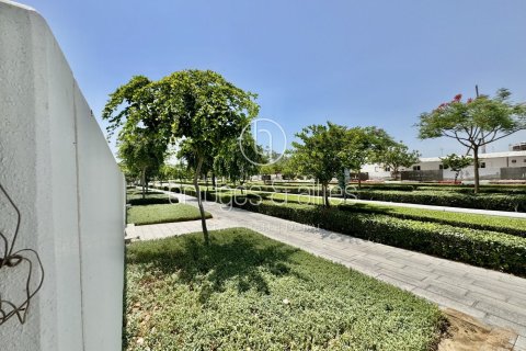 Villa à Dubai Hills Estate, Dubai, 4 chambres, 232.3 m², № 42838 - photo 20