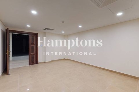 Снять в аренду виллу в Мохаммед Бин Рашид Сити, Дубай: 6 спален, 1581.02325400м², № 63779 - фото 24