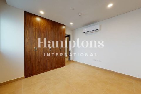 Снять в аренду виллу в Мохаммед Бин Рашид Сити, Дубай: 6 спален, 1581.02325400м², № 63779 - фото 3