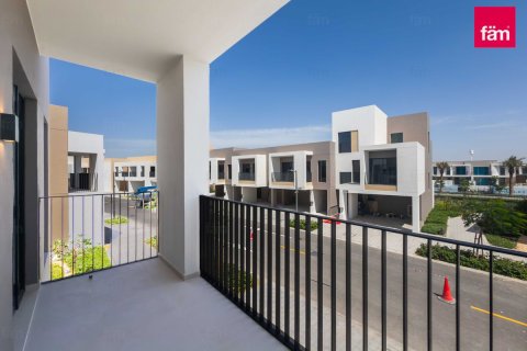 Villa en Dubai, 3 dormitorios, 136.8 m², № 111448