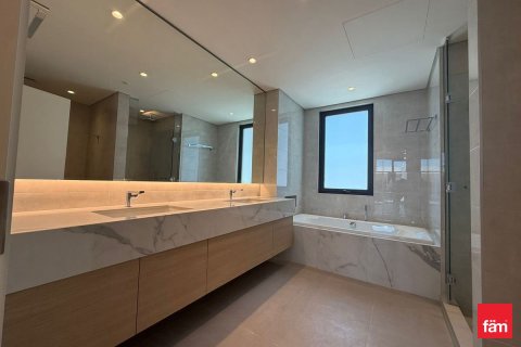 Снять в аренду таунхаус в Джабаль-Али, Дубай: 4 спальни, 343.3м², № 111449 - фото 2