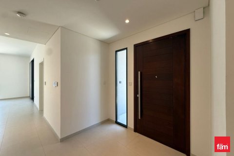 Снять в аренду таунхаус в Джабаль-Али, Дубай: 4 спальни, 343.3м², № 111449 - фото 15