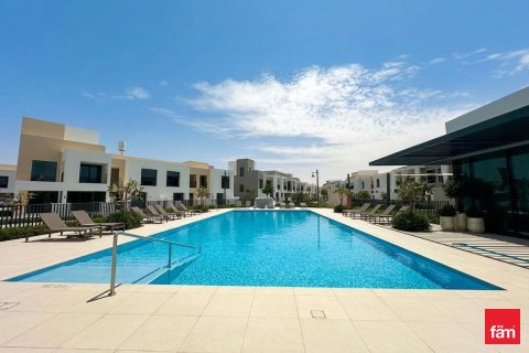 Villa in Dubai 4 bedrooms, 221.5 sq.m. № 111459 - photo 14