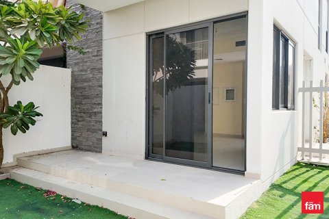 Townhouse in Dubai 3 bedrooms, 174.8 sq.m. № 111445