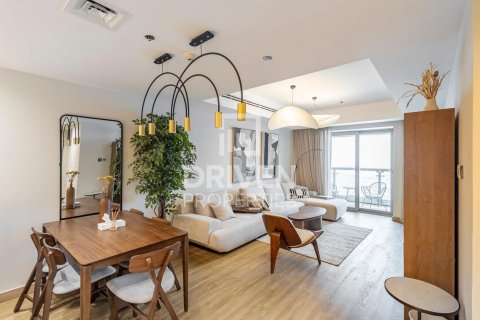 Apartment in Dubai Marina, Dubai 2 bedrooms, 110 sq.m. № 19102 - photo 1