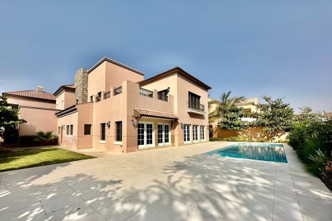 Villa in Jumeirah Golf Estates, Dubai 6 bedrooms, 785.31 sq.m. № 142131