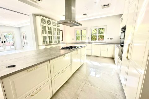 Villa in Jumeirah Golf Estates, Dubai 6 bedrooms, 785.31 sq.m. № 142131 - photo 4