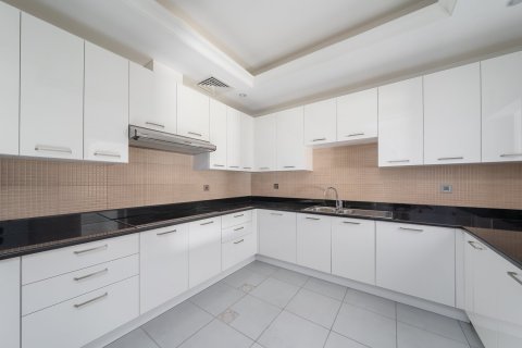 Townhouse in Jumeirah Golf Estates, Dubai 3 bedrooms, 190.92 sq.m. № 142132 - photo 5