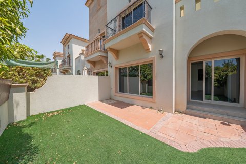 Townhouse in Jumeirah Golf Estates, Dubai 3 bedrooms, 190.92 sq.m. № 142132 - photo 9