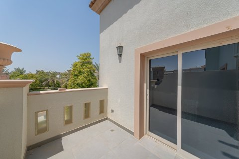 Townhouse in Jumeirah Golf Estates, Dubai 3 bedrooms, 190.92 sq.m. № 142132 - photo 10