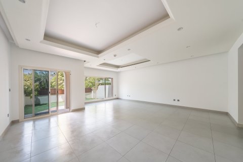 Townhouse in Jumeirah Golf Estates, Dubai 3 bedrooms, 190.92 sq.m. № 142132 - photo 6