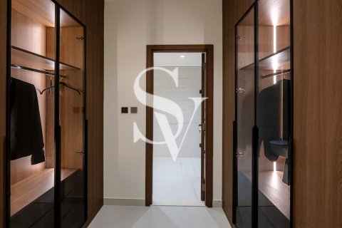 Apartment in Dubai Land, Dubai 2 bedrooms, 112 sq.m. № 67865 - photo 13