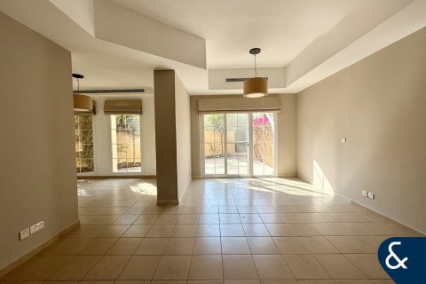 Villa in Palmera, Arabian Ranches, Dubai 3 bedrooms, 206 sq.m. № 74847 - photo 6