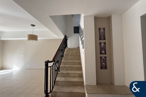 Villa in Palmera, Arabian Ranches, Dubai 3 bedrooms, 206 sq.m. № 74847 - photo 19