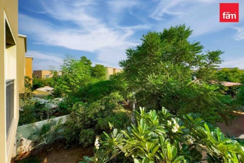 Villa in Dubai 3 bedrooms, 161.4 sq.m. № 72289 - photo 17