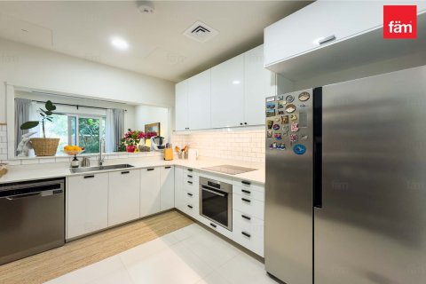 Villa in Dubai 3 bedrooms, 161.4 sq.m. № 72289 - photo 5