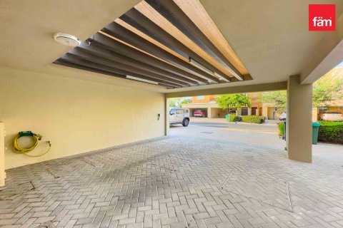 Villa in Dubai 3 bedrooms, 161.4 sq.m. № 72289 - photo 24