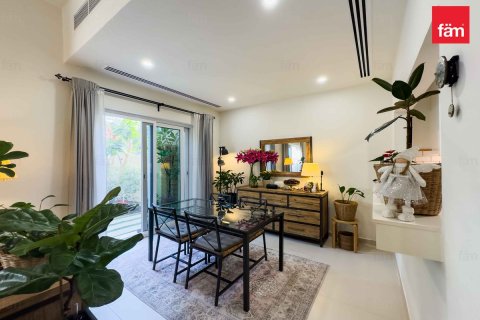 Villa in Dubai 3 bedrooms, 161.4 sq.m. № 72289 - photo 11